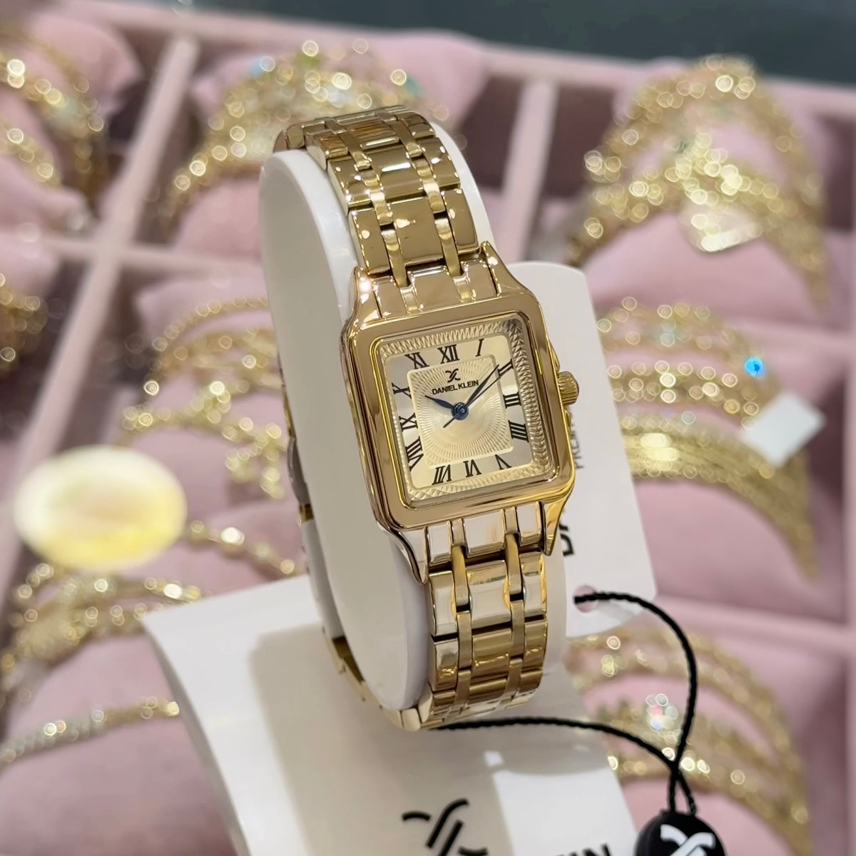 Daniel Klein Premium Kadın Kol Saati Modeli